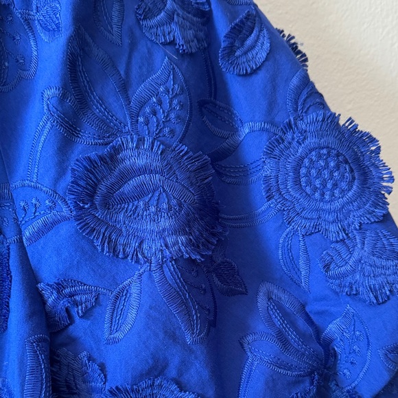 Chico's Cobalt Blue Floral Appliqué Puff-Sleeve Button Up Scoop Neck Blouse -XL - Picture 5 of 15